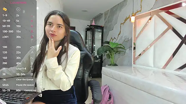 Qetsyah tf online show from 04-15-26, 01:40