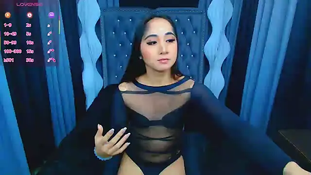 Snapshot of Maureen_Hilton chatting on 02-13-26, 01:56 Maureen Hilton online show from 02-13-26, 01:56