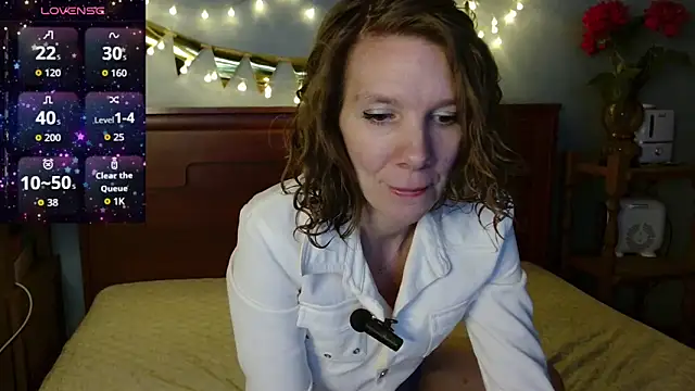 Daisy Lovely online show from 02-27-26, 04:23