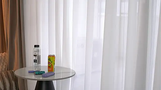 Snapshot of Ur_BadHabit chatting on 02-14-26, 03:09 Ur BadHabit online show from 02-14-26, 03:09