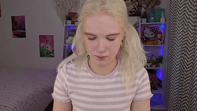 Mia WaterFall online show from 05-16-26, 03:14