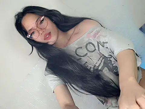 Urhotfucking veronica1 online show from 03-28-26, 11:43