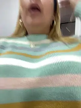 Snapshot of veronica414 chatting on 03-19-26, 07:07 veronica414 online show from 03-19-26, 07:07