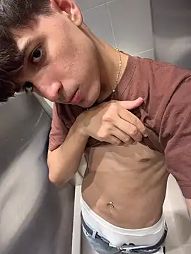 Naim TheKing online show from 04-05-26, 11:57