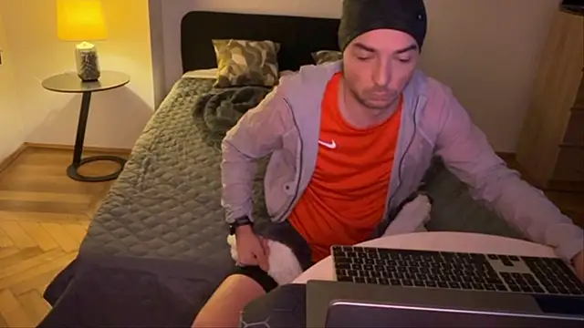 Snapshot of AfterTheRun chatting on 02-01-26, 12:09 AfterTheRun online show from 02-01-26, 12:09