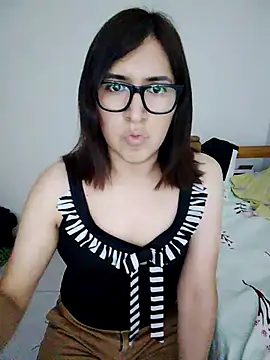 Snapshot of Eide-26 chatting on 02-04-26, 03:56 Eide-26 online show from 02-04-26, 03:56