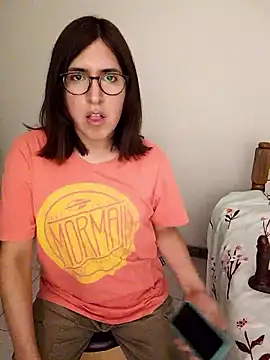 Snapshot of Eide-26 chatting on 02-10-26, 02:37 Eide-26 online show from 02-10-26, 02:37