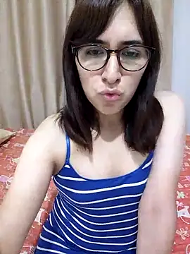 Snapshot of Eide-26 chatting on 05-21-26, 03:35 Eide-26 online show from 05-21-26, 03:35