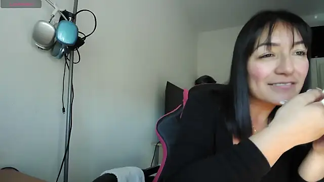 Yulian Milf online show from 04-04-26, 03:09