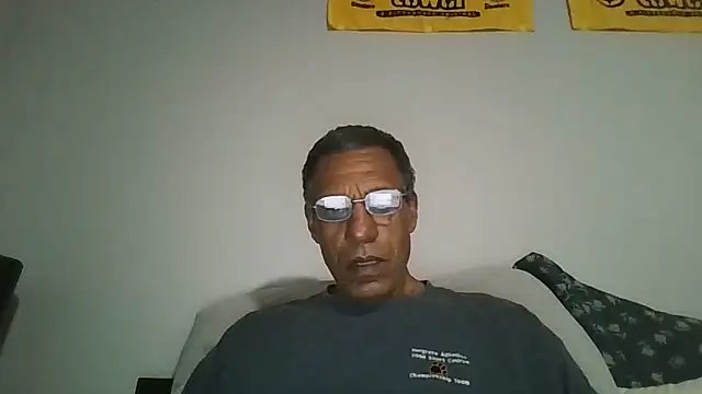 swimmer2496 online show from 05-09-26, 01:22