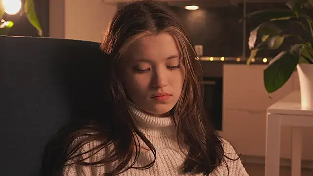 Snapshot of EleniRoeber chatting on 02-18-26, 04:14 EleniRoeber online show from 02-18-26, 04:14