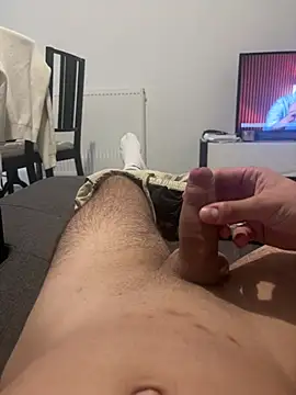 Uyhhhikhtyo online show from 06-09-26, 01:34