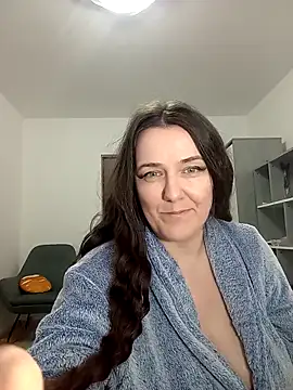 Snapshot of Angela_swet chatting on 04-28-26, 02:22 Angela swet online show from 04-28-26, 02:22