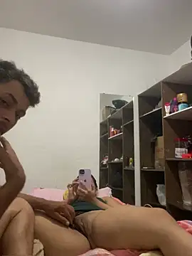 Snapshot of casal_prosperar chatting on 02-27-26, 03:45 casal prosperar online show from 02-27-26, 03:45