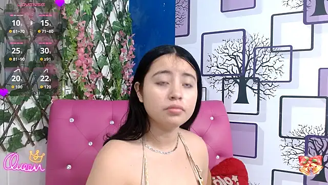 Snapshot of angelhotlatina18 chatting on 02-11-26, 11:48 angelhotlatina18 online show from 02-11-26, 11:48