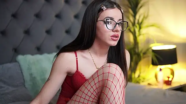 Snapshot of CallieDoll chatting on 03-02-26, 09:43 CallieDoll online show from 03-02-26, 09:43