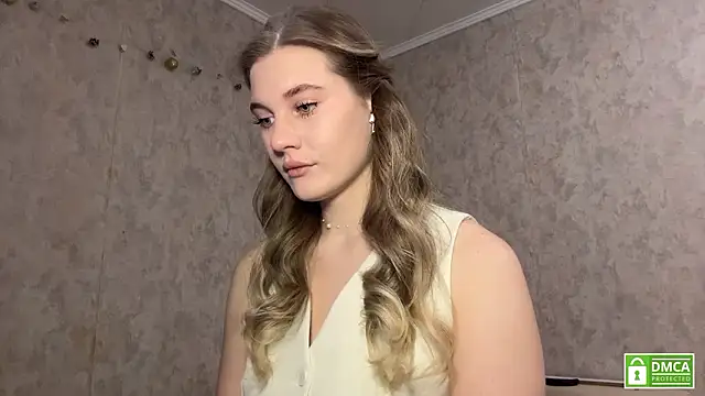 Snapshot of Jolievic chatting on 02-11-26, 11:26 Jolievic online show from 02-11-26, 11:26