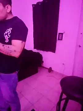 Snapshot of MRdxxx444 chatting on 02-15-26, 11:30 MRdxxx444 online show from 02-15-26, 11:30