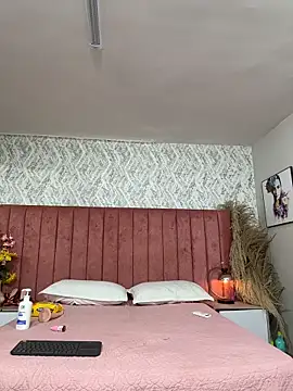 chiarabonds online show from 03-22-26, 05:27