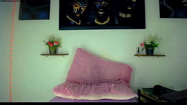 Snapshot of Tatoo_Noah chatting on 02-21-26, 09:05 Tatoo Noah online show from 02-21-26, 09:05