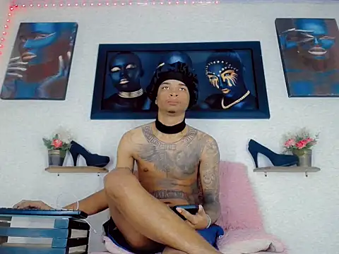 Tatoo Noah online show from 03-19-26, 01:26