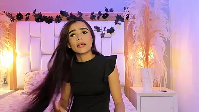 Snapshot of StefanyCondia chatting on 02-05-26, 05:39 StefanyCondia online show from 02-05-26, 05:39