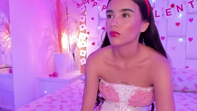 Snapshot of StefanyCondia chatting on 02-14-26, 06:37 StefanyCondia online show from 02-14-26, 06:37