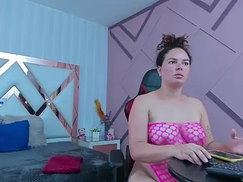 Snapshot of ZamanthaJhones chatting on 02-27-26, 07:14 ZamanthaJhones online show from 02-27-26, 07:14