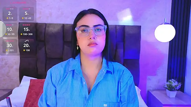 Snapshot of vicky_grey chatting on 04-21-26, 12:22 vicky grey online show from 04-21-26, 12:22