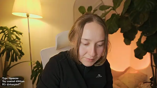 Snapshot of Scarlett_NoirMuse chatting on 02-05-26, 02:05 Scarlett NoirMuse online show from 02-05-26, 02:05