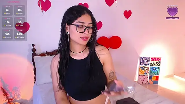 Snapshot of thalia_069 chatting on 03-16-26, 02:43 thalia 069 online show from 03-16-26, 02:43