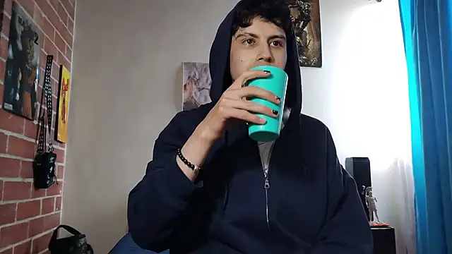 Snapshot of PaulDamico chatting on 05-17-26, 06:26 PaulDamico online show from 05-17-26, 06:26