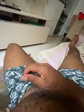 Snapshot of hudson19cm chatting on 02-05-26, 03:27 hudson19cm online show from 02-05-26, 03:27