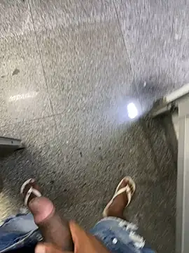 Snapshot of hudson19cm chatting on 02-22-26, 02:02 hudson19cm online show from 02-22-26, 02:02