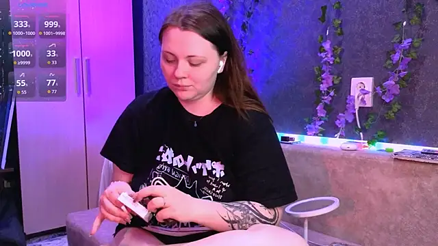 Snapshot of Marshmallowbeauty_ chatting on 07-17-26, 10:25 Marshmallowbeauty online show from 07-17-26, 10:25