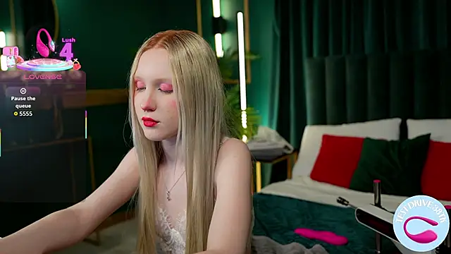 Snapshot of Sia_Hart chatting on 02-25-26, 06:06 Sia Hart online show from 02-25-26, 06:06