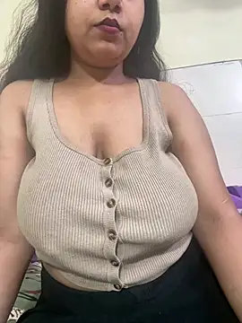 Snapshot of Real_Roma chatting on 02-20-26, 05:13 Real Roma online show from 02-20-26, 05:13