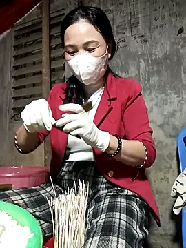 Nuna 689 online show from 02-08-26, 12:14