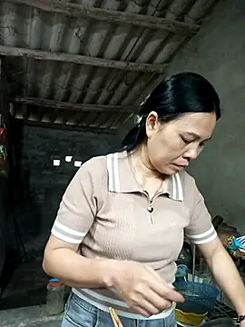 Nuna 689 online show from 03-17-26, 02:38