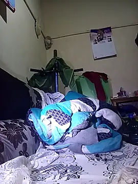 Snapshot of Blueberry23cupcake chatting on 02-17-26, 01:13 Blueberry23cupcake online show from 02-17-26, 01:13