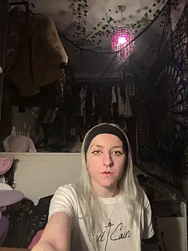 bambibabyy online show from 02-11-26, 06:02