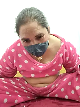 Snapshot of Cute-karisma1234 chatting on 02-18-26, 02:46 Cute-karisma1234 online show from 02-18-26, 02:46