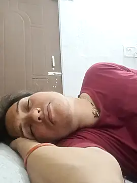 Snapshot of Cute-karisma1234 chatting on 02-20-26, 09:15 Cute-karisma1234 online show from 02-20-26, 09:15