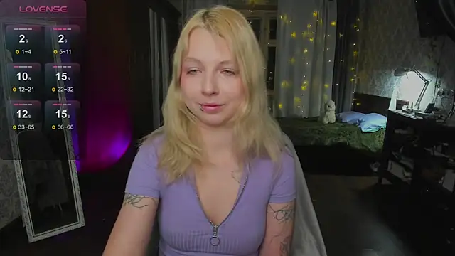 Snapshot of yourlovelyeve chatting on 02-15-26, 04:25 yourlovelyeve online show from 02-15-26, 04:25