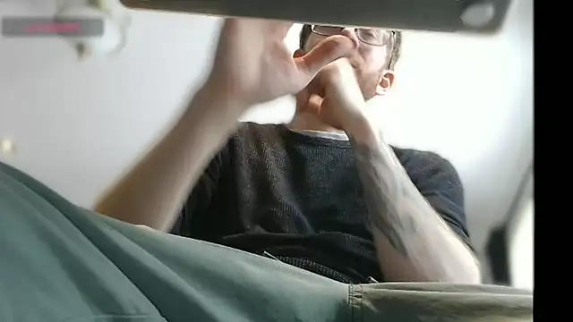 Snapshot of Gingerxl8 chatting on 02-06-26, 05:49 Gingerxl8 online show from 02-06-26, 05:49