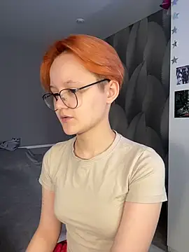 Snapshot of LuunaDorean chatting on 02-22-26, 09:52 LuunaDorean online show from 02-22-26, 09:52