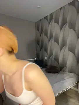 Snapshot of LuunaDorean chatting on 02-27-26, 04:56 LuunaDorean online show from 02-27-26, 04:56