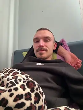 Snapshot of TheMaskShow chatting on 02-05-26, 06:18 TheMaskShow online show from 02-05-26, 06:18