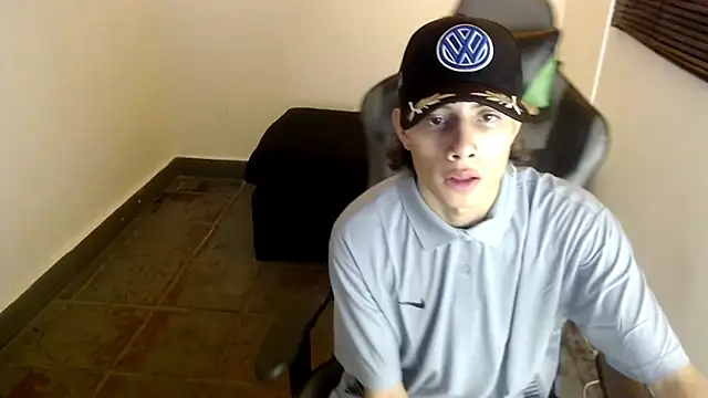 Snapshot of Didi_hard chatting on 02-01-26, 03:49 Didi hard online show from 02-01-26, 03:49