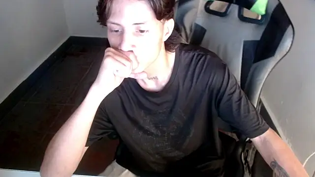 Snapshot of Didi_hard chatting on 02-02-26, 03:49 Didi hard online show from 02-02-26, 03:49